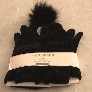 Chenille Beanie with Pom Pom and Gloves